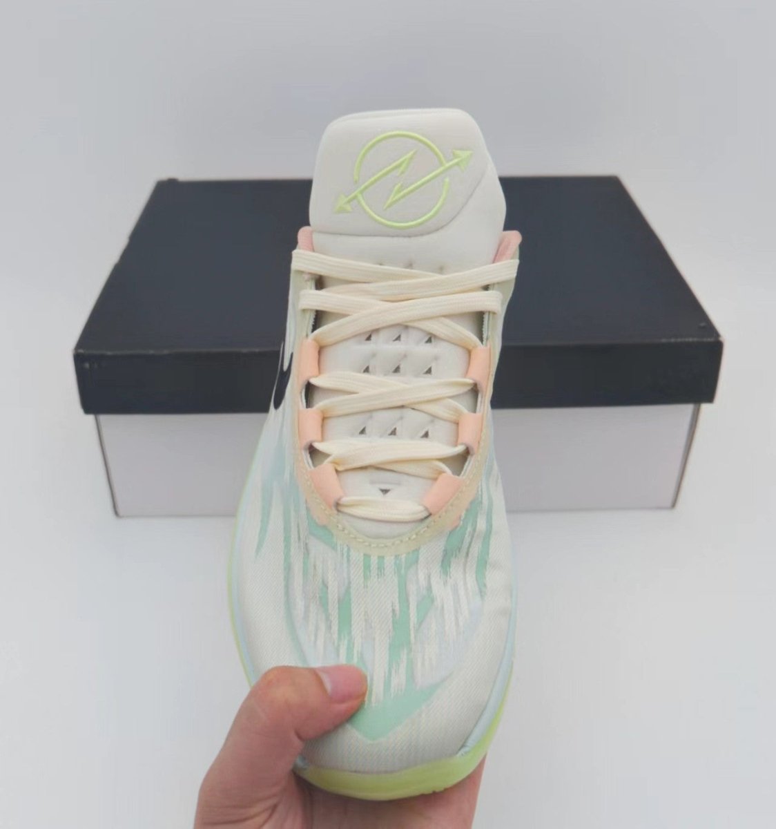 NIKE Zoom G.t. Cut 2 - Barely - Green Unisex Streetwear Limited Edition