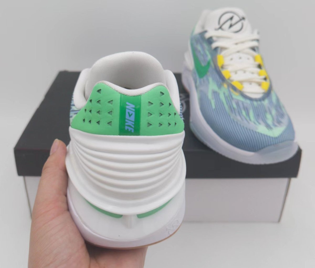 NIKE Zoom G.t. Cut 2 - Green Gum - Blue Unisex Streetwear Limited Edition