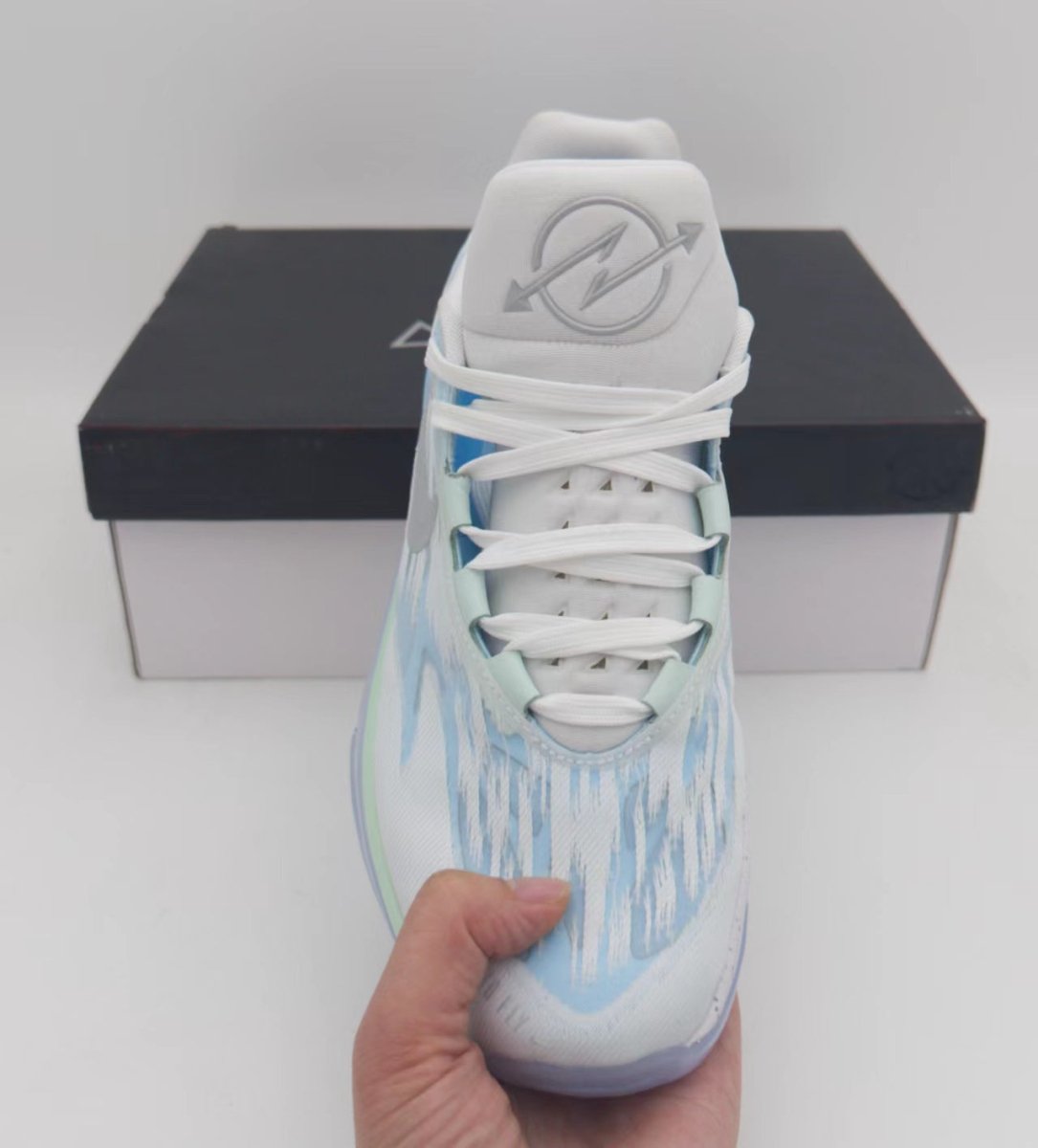 NIKE Zoom G.t. Cut 2 - Dare To Fly Unisex Streetwear Limited Edition