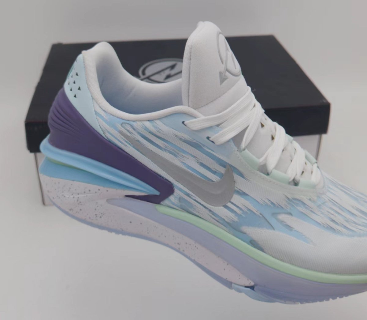 NIKE Zoom G.t. Cut 2 - Dare To Fly Unisex Streetwear Limited Edition