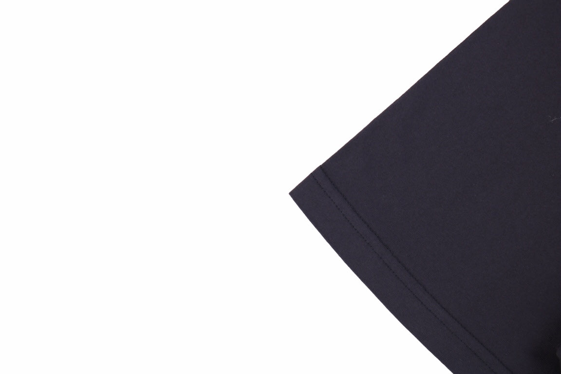BALENCIAGA - - - L Logo T-shirt - Black Unisex Streetwear Limited Edition - The BALENCIAGA XXXL LOGO T-SHIRT BLACK - REPLICA embodies oversized luxury and bold statement styling