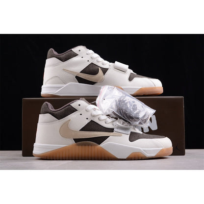 JORDAN Jumpman Jack Tr - Travis Scott Sail - Red Unisex Streetwear Limited Edition - Experience the pinnacle of collaboration with the Jordan Jumpman Jack TR x Travis Scott Sail.