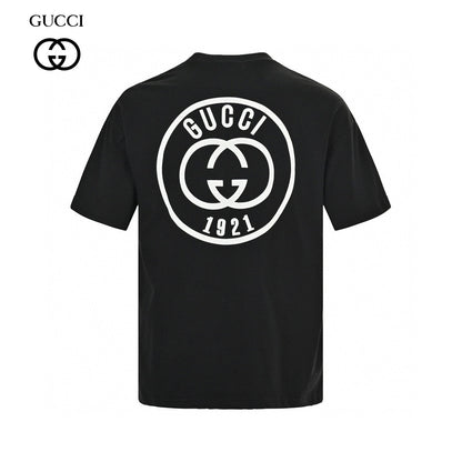 Gucci T-shirt - 1921 Logo - Black Unisex Streetwear Limited Edition - <span>This Gucci t-shirt features a classic design with the iconic interlocking GG logo and '1921'
