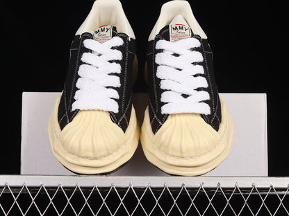 MAISON Mihara Yasuhiro Blakey Og Sole Leather Low Beige Sneakers - Black Unisex Streetwear Limited Edition
