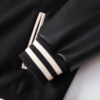 Chaqueta universitaria negra con el logo de herradura de Chrome Hearts