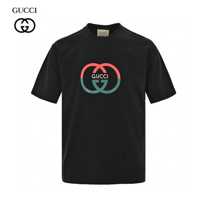 Gucci Interlocking Gg T-shirt - Black Unisex Streetwear Limited Edition - <span>This Gucci t-shirt features a sleek black design with an interlocking GG logo in red