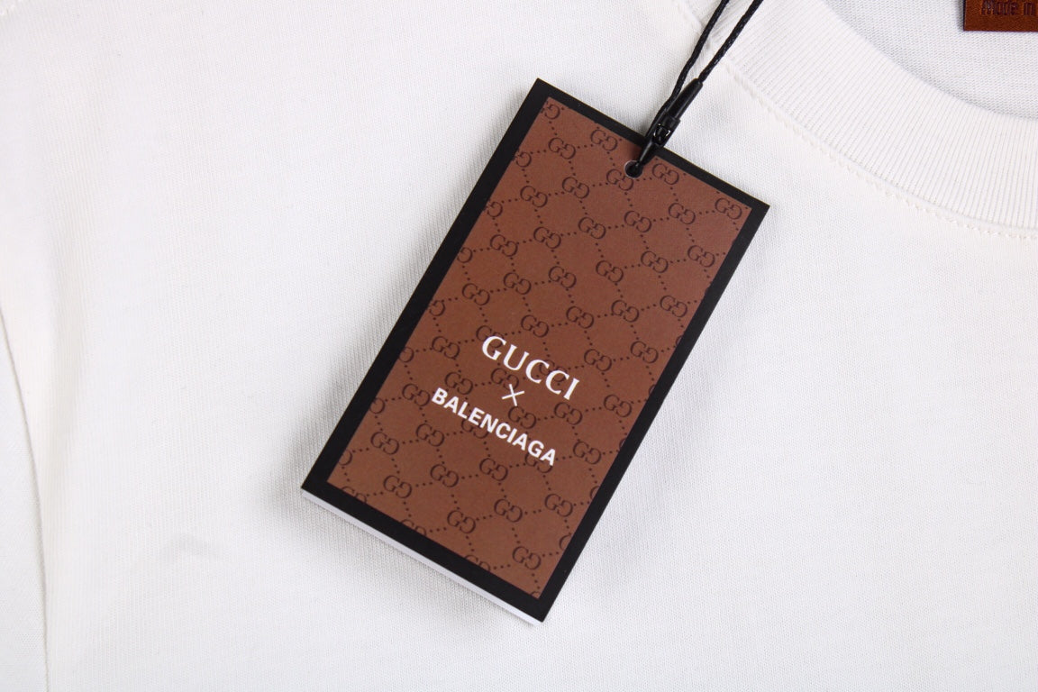 GUCCI - Balenciaga Flower Logo T-shirt - White Unisex Streetwear Limited Edition - The GUCCI x BALENCIAGA FLOWER LOGO T-SHIRT WHITE - REPLICA is a perfect blend of