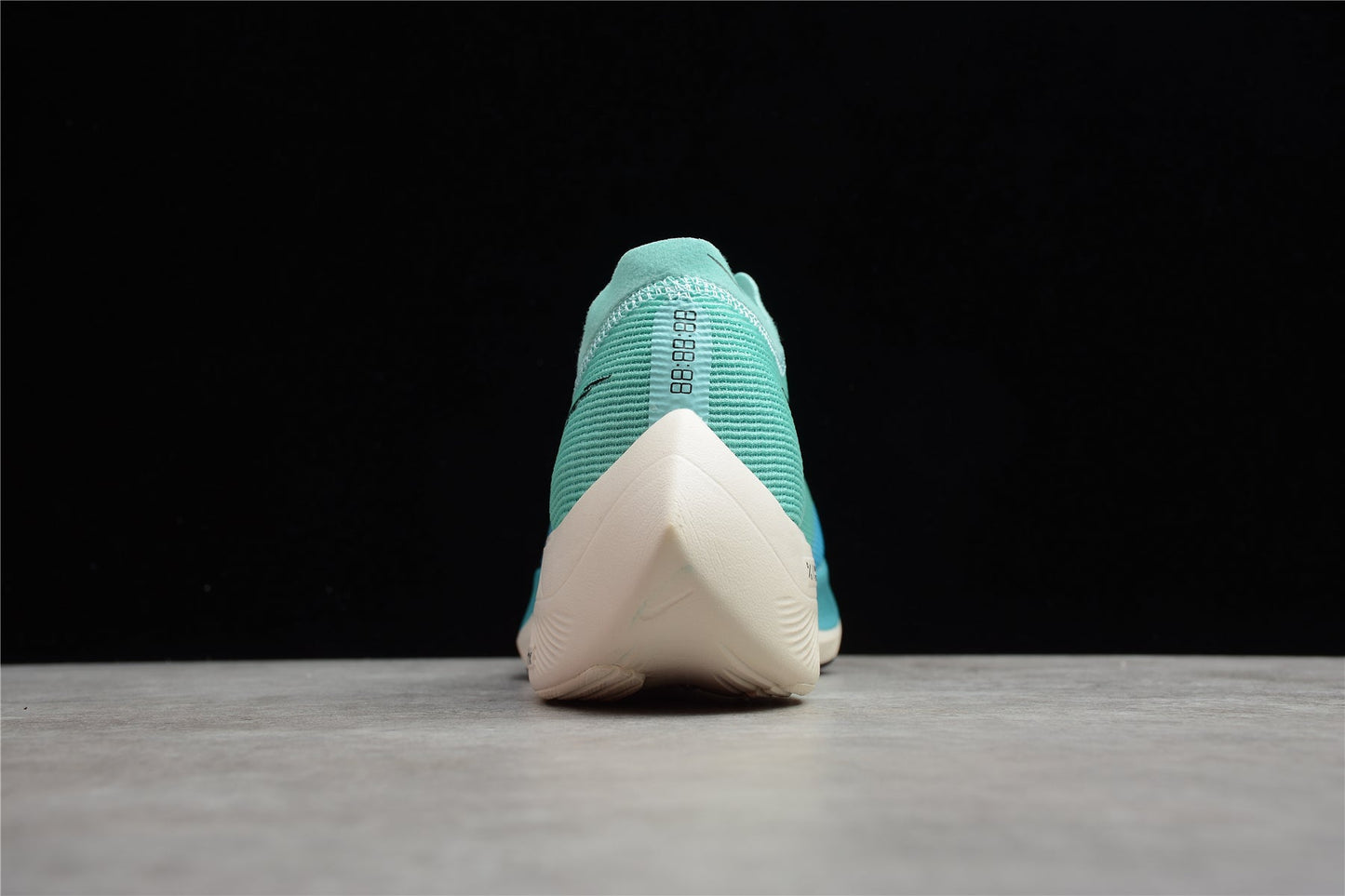 Zoom - Vaporfly Ne - T% 2 Turquoise And - White Unisex Streetwear Limited Edition - ### Nike ZoomX Vaporfly NEXT% 2 The Nike ZoomX Vaporfly NEXT% 2 is designed for