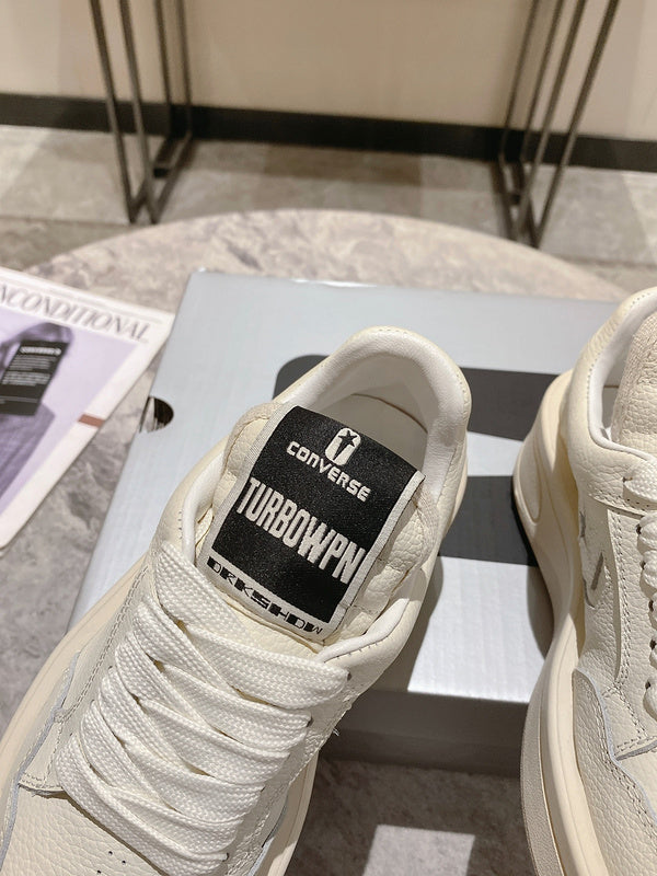 Converse - Undercover Turbowpn Low Sneakers - - White Unisex Streetwear Limited Edition - ### Converse x UNDERCOVER TURBOWPN Low Sneakers - White Introducing the Converse Turbo Weapon in