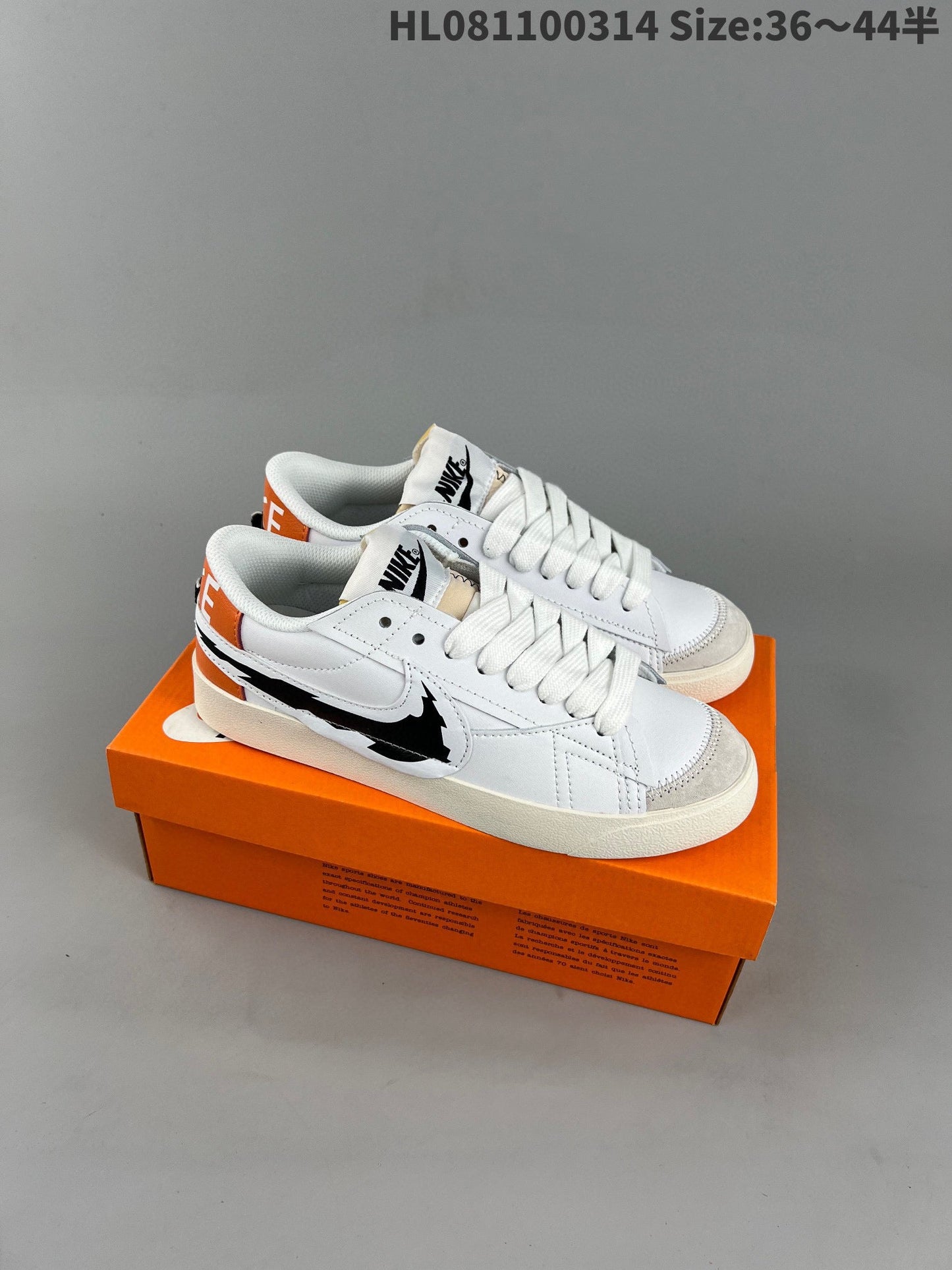 Nike Blazer Low'1977 - Black Unisex Streetwear Limited Edition - The Nike Blazer Low '1977 VNTG' in classic white and black embodies timeless design with