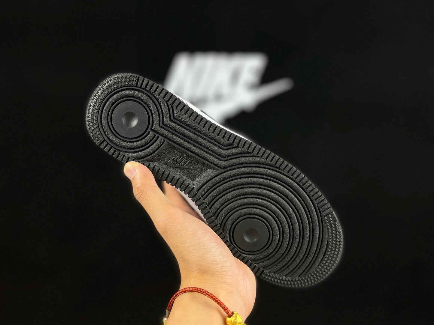 NIKE Air Force 1 Low 'leather Og White - Black' Unisex Streetwear Limited Edition - **Nike Air Force 1 Low 'Leather OG White/Black'** The Nike Air Force 1 Low 'Leather