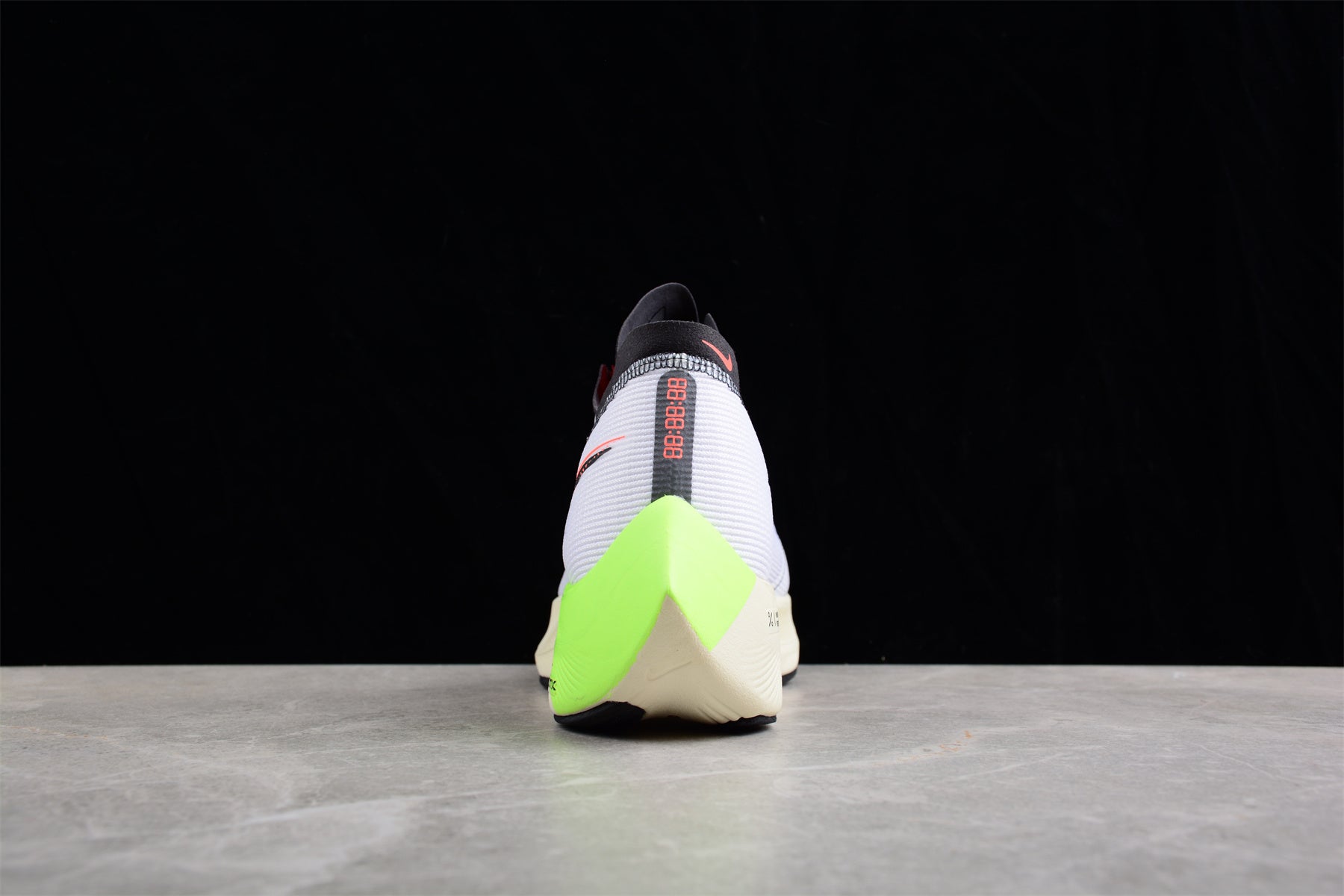 Zoom Vaporfly Ne - T% 2 White And Shoes - Black Unisex Streetwear Limited Edition