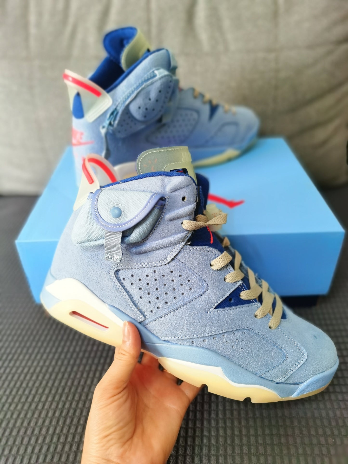 Jordan 6 'unc' - White Unisex Streetwear Limited Edition - The Air Jordan 6 'UNC' is a stunning homage to Michael Jordan's alma mater, the