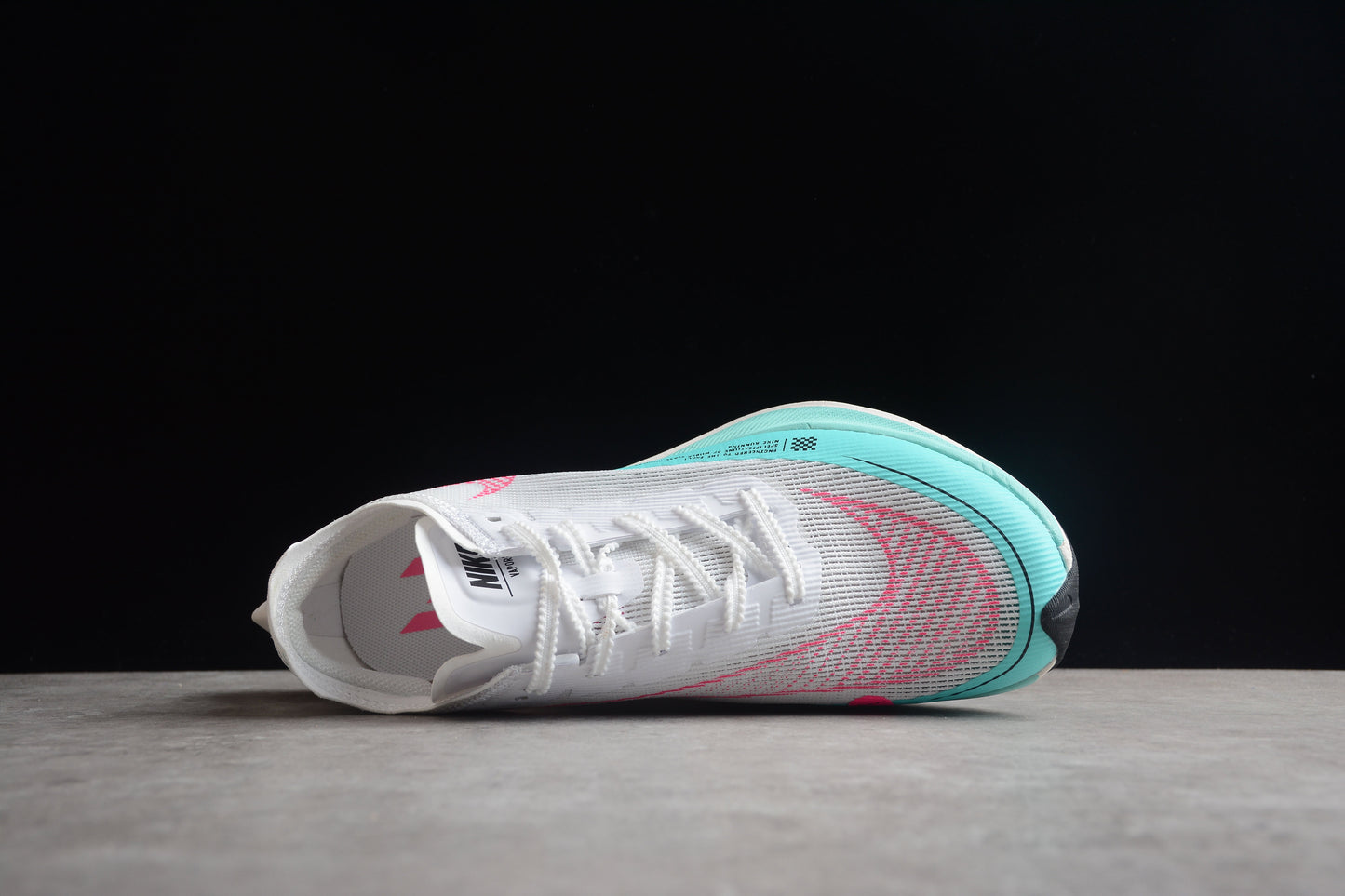 Zoom - Vaporfly Ne - T% 2 And Turquoise T-Shirt - White Unisex Streetwear Limited Edition