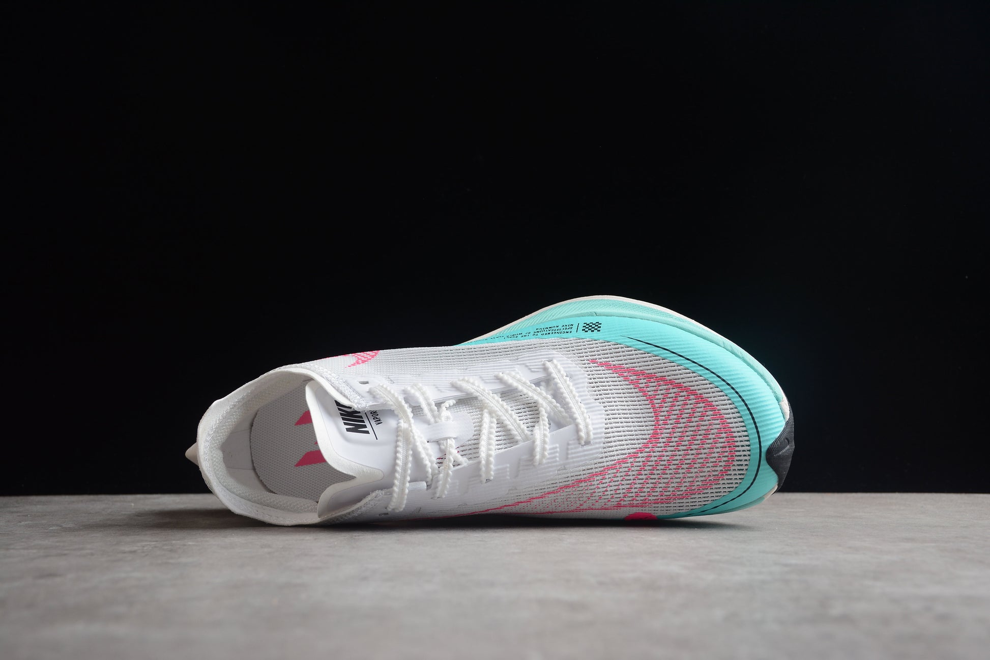 Zoom - Vaporfly Ne - T% 2 And Turquoise T-Shirt - White Unisex Streetwear Limited Edition