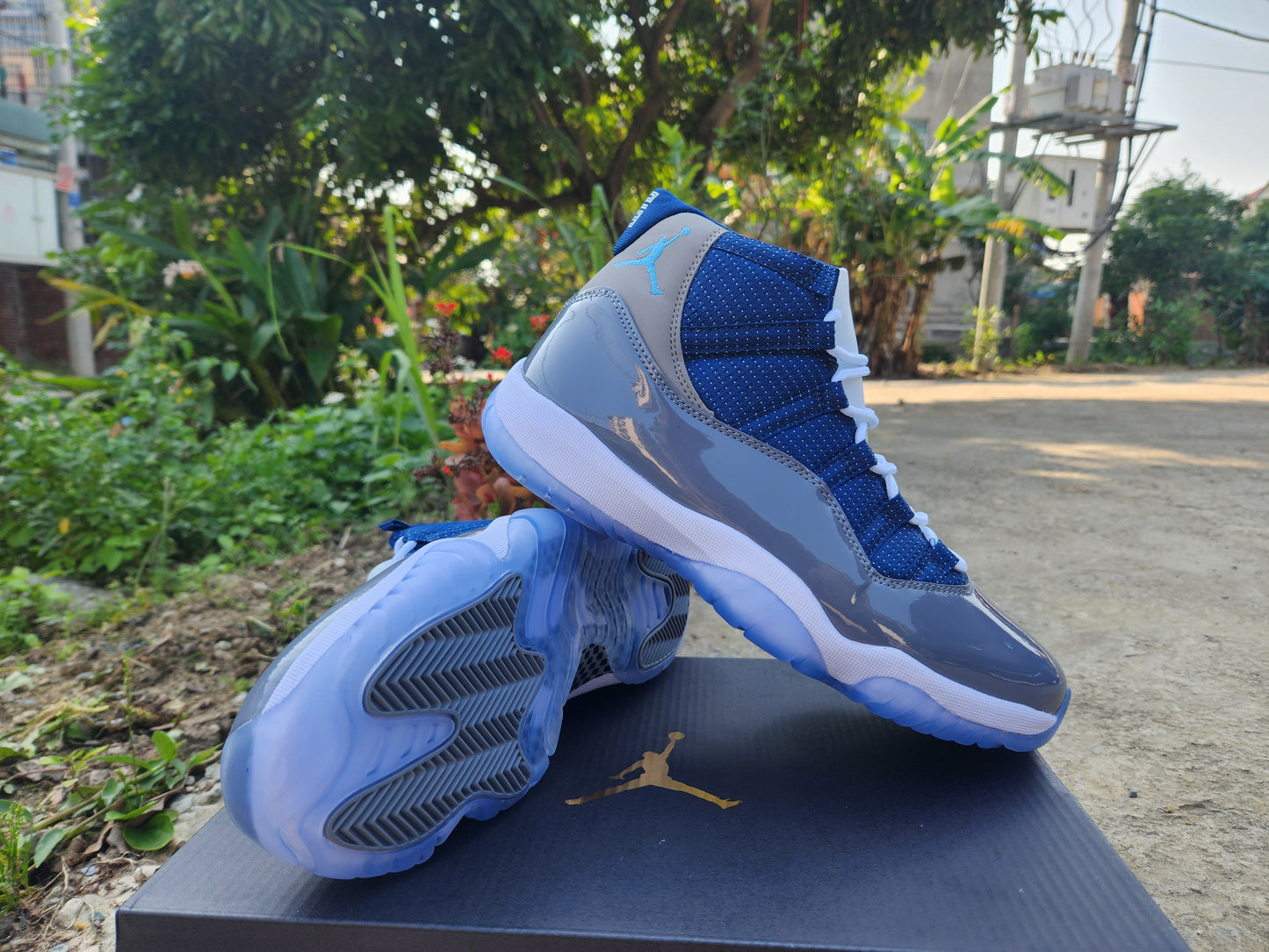 JORDAN 11 'deep Grey' - Blue Unisex Streetwear Limited Edition - The Air Jordan 11 'Deep Blue Grey' brings a fresh, modern twist to the classic