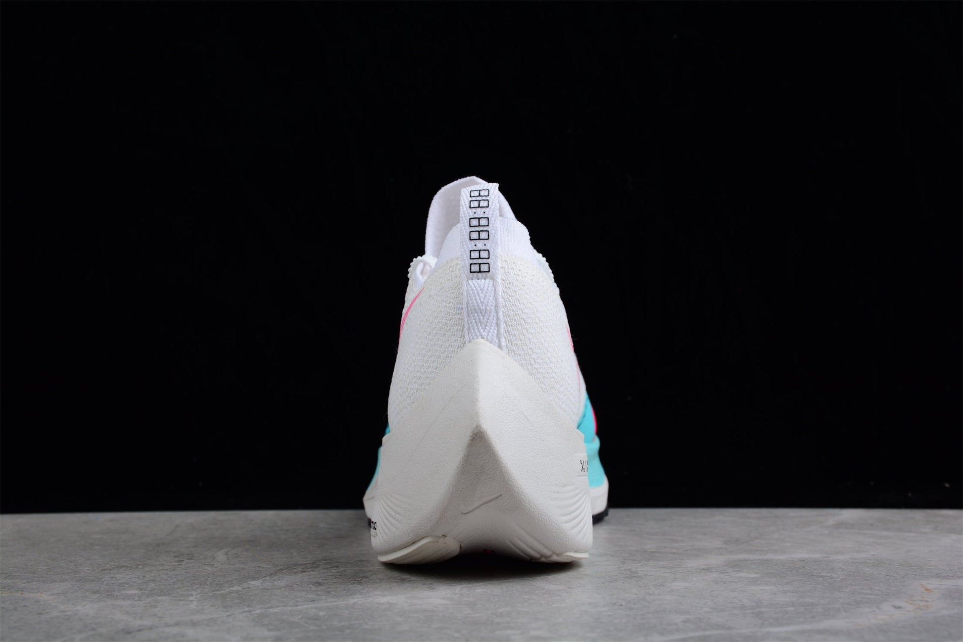 Zoom - Vaporfly Ne - T% 2 White,pink And Turquoise Unisex Streetwear Limited Edition - ### Nike ZoomX Vaporfly NEXT% 2 C White/Pink Elevate your running experience with the Nike
