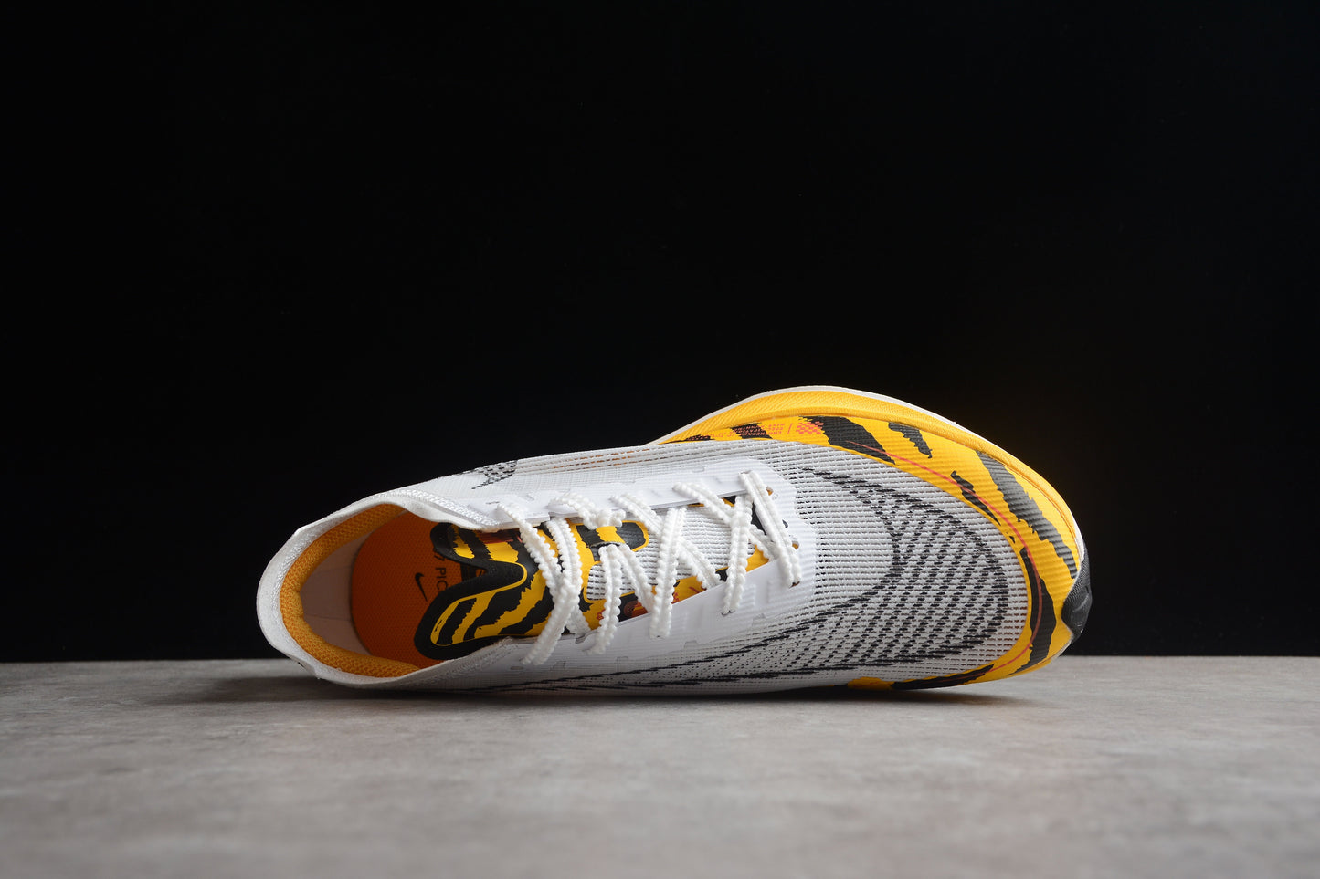 Zoom - Vaporfly Ne - T% 2 Black white And Yellow Shoes Unisex Streetwear Limited Edition