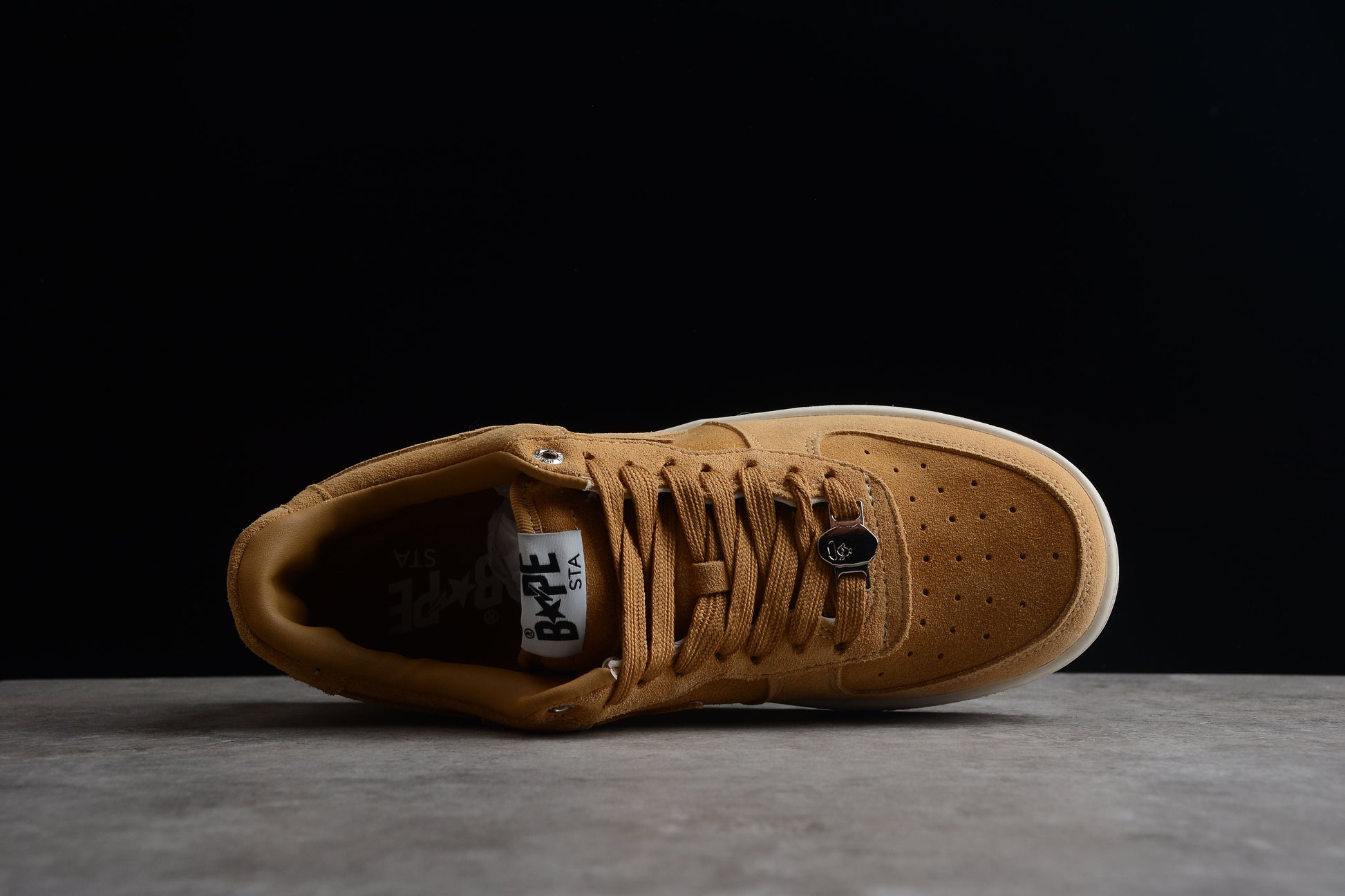 BAPE Sta Low-top Tan Suede Sneakers - Red Unisex Streetwear Limited Edition - **BAPE STA Low-Top Tan Suede Sneakers** Introducing the BAPE STA Low-Top Tan Suede Sneakers, a