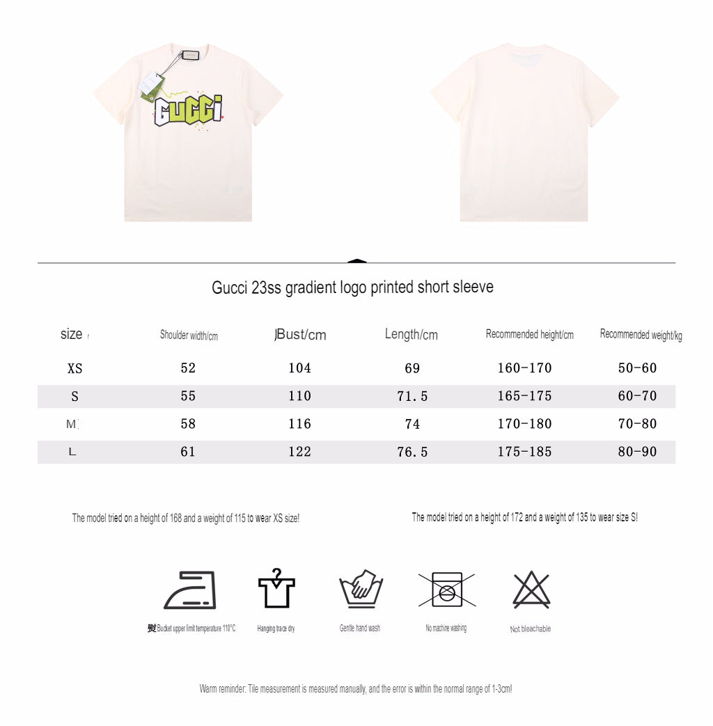 Camiseta Gucci con logo de rayo en color crema