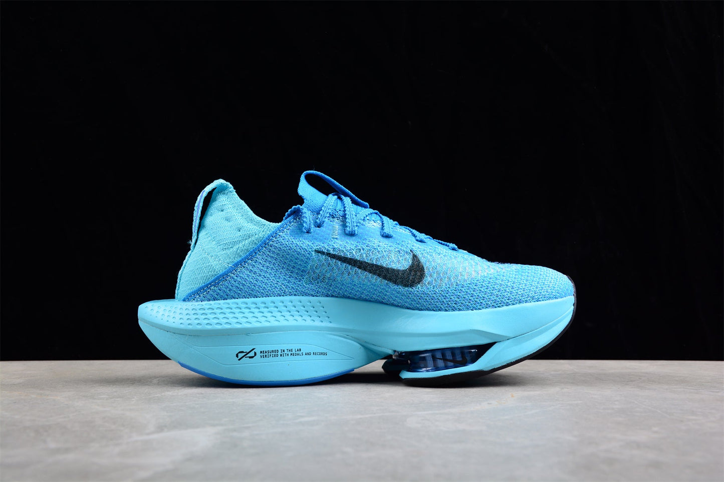Zoom Alphafly Ne - T% 2 - Blue Unisex Streetwear Limited Edition - The Nike Air Zoom Alphafly NEXT% 2 is a top-tier running shoe engineered for athletes