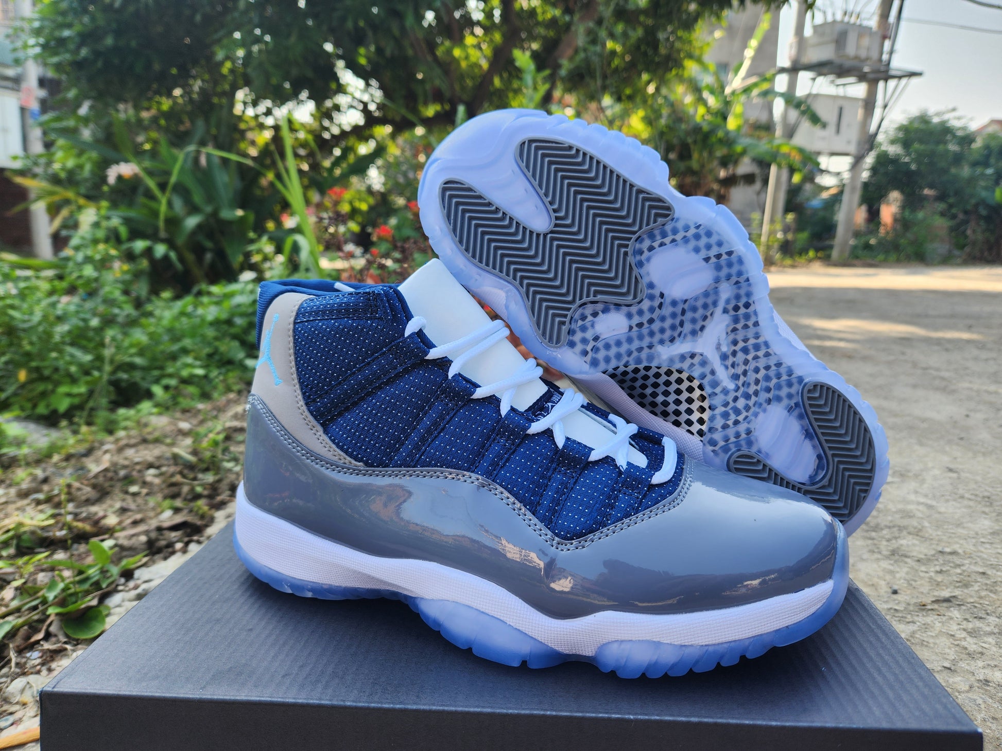 JORDAN 11 'deep Grey' - Blue Unisex Streetwear Limited Edition - The Air Jordan 11 'Deep Blue Grey' brings a fresh, modern twist to the classic
