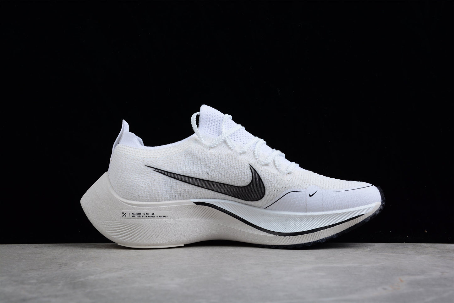 Zoom - Vaporfly Ne - T% 2 White And - Black Unisex Streetwear Limited Edition - ### Nike ZoomX Vaporfly NEXT% 2 C White/Black Experience elite performance with the Nike ZoomX