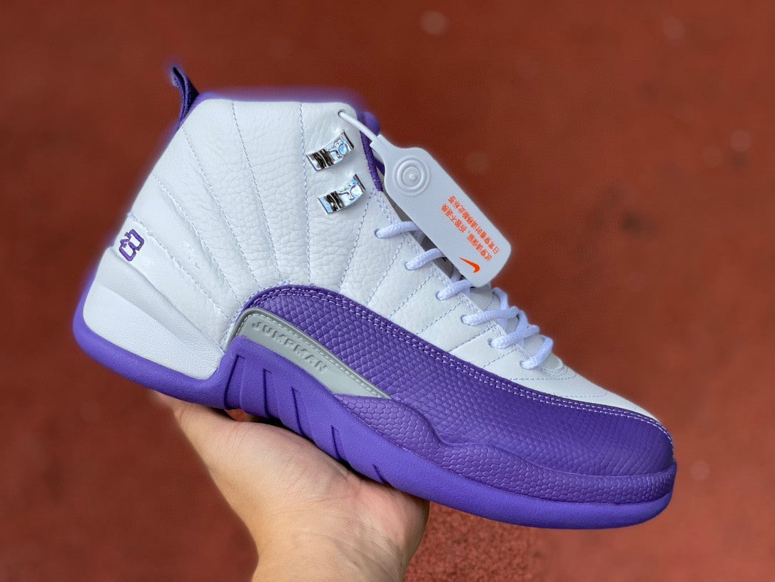 Jordan 12 Retro 'white - Concord' Sneakers Unisex Streetwear Limited Edition - **Product Description: Air Jordan 12 Retro 'White/Concord'** The Air Jordan 12 Retro 'White/Concord' is a