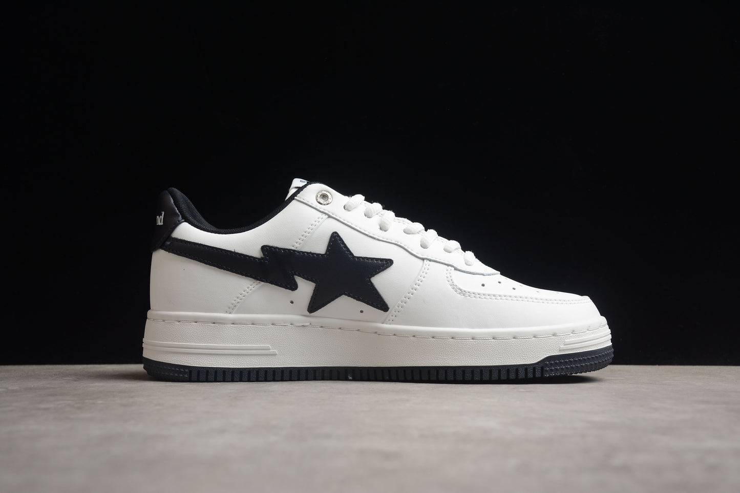 BAPE Sta Low-top White And Sneakers - Black Unisex Streetwear Limited Edition - **BAPE STA Low-Top White and Black Sneakers** Step into iconic style with the BAPE STA