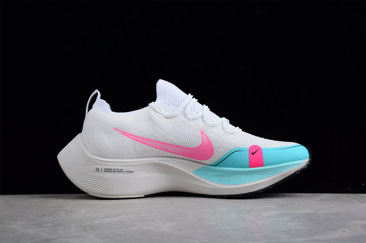 Zoom - Vaporfly Ne - T% 2 White,pink And Turquoise Unisex Streetwear Limited Edition - ### Nike ZoomX Vaporfly NEXT% 2 C White/Pink Elevate your running experience with the Nike