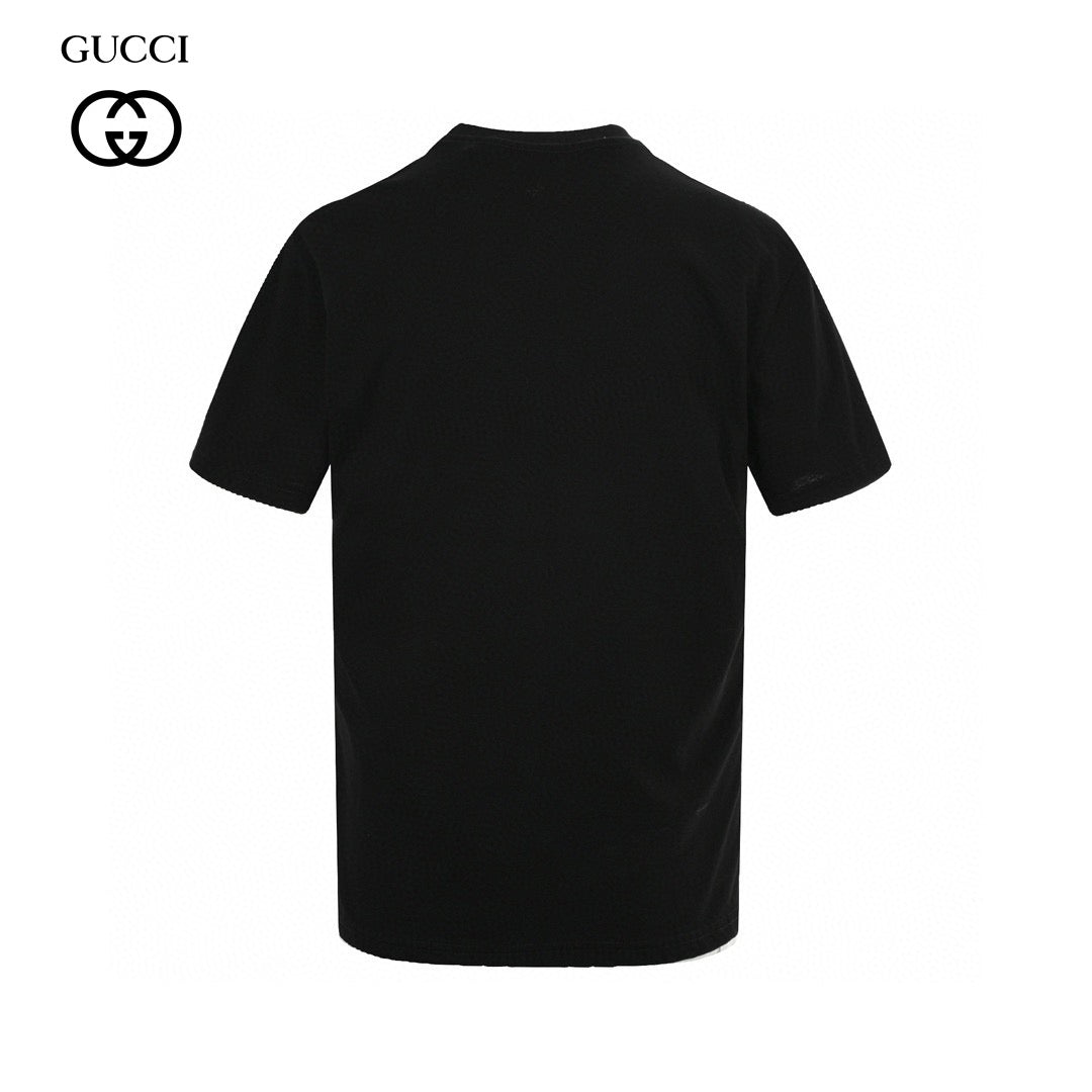 Gucci T-shirt With Dragon Graphic - Black Unisex Streetwear Limited Edition - <span>Bold and playful. Features a colorful dragon graphic with the Gucci logo. Made from high-quality
