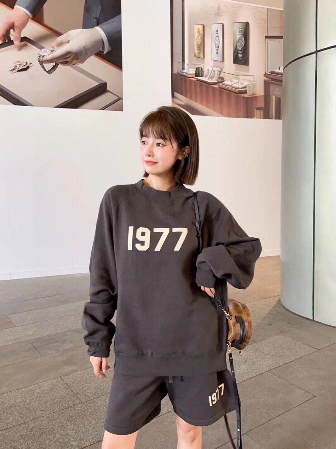 Essentials Sweatshirt - logo - replica sneakers