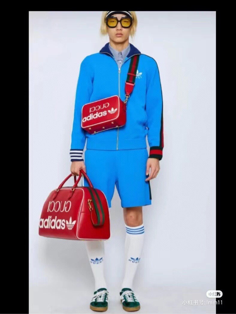 Chaqueta deportiva azul Gucci x Adidas