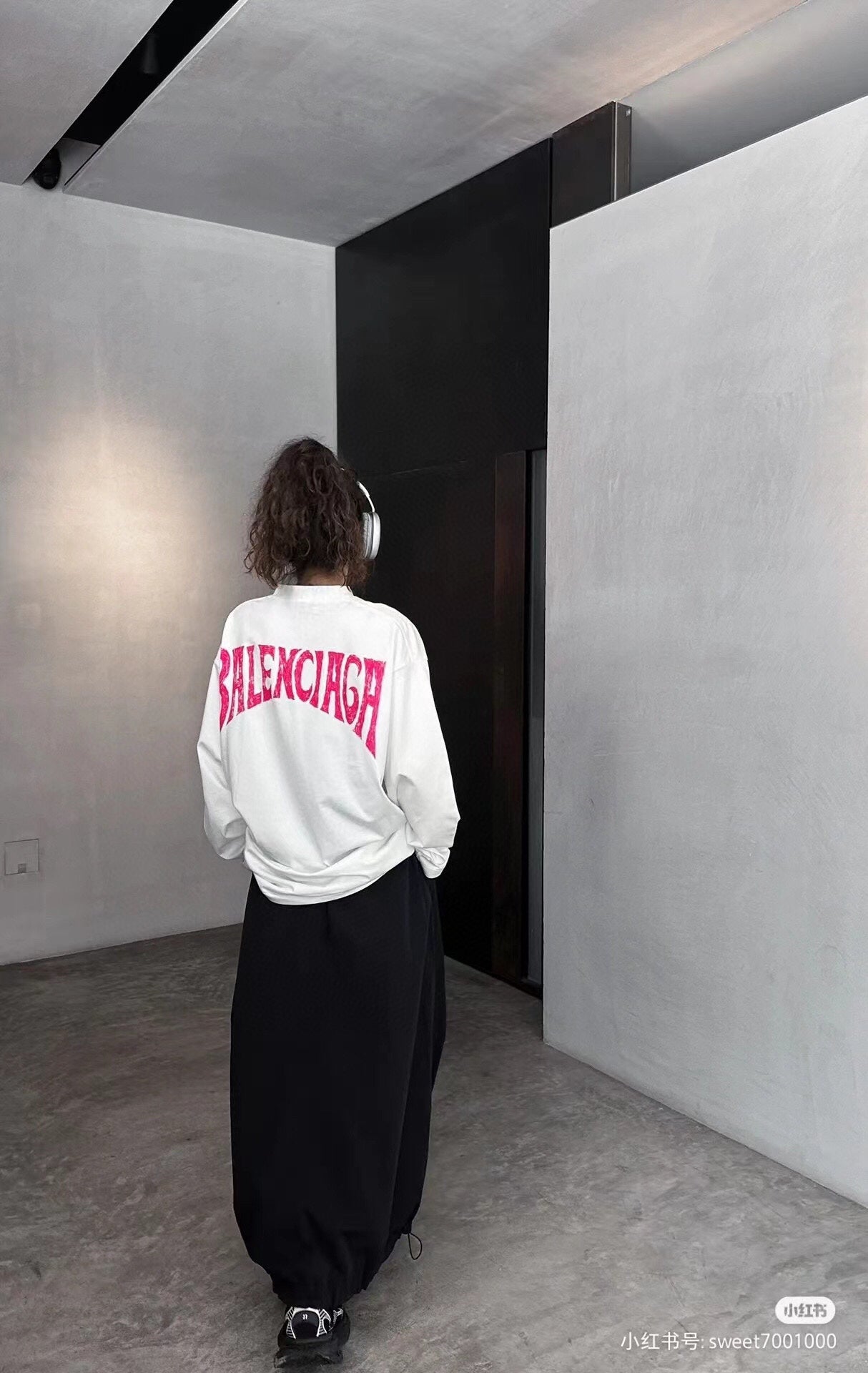 Sudadera blanca Balenciaga