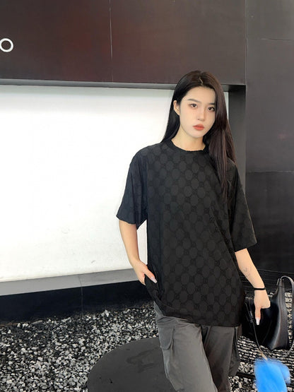 Camiseta Gucci con estampado GG (negra)