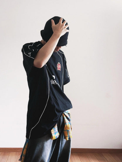 Camiseta negra con el logo de fútbol de Balenciaga