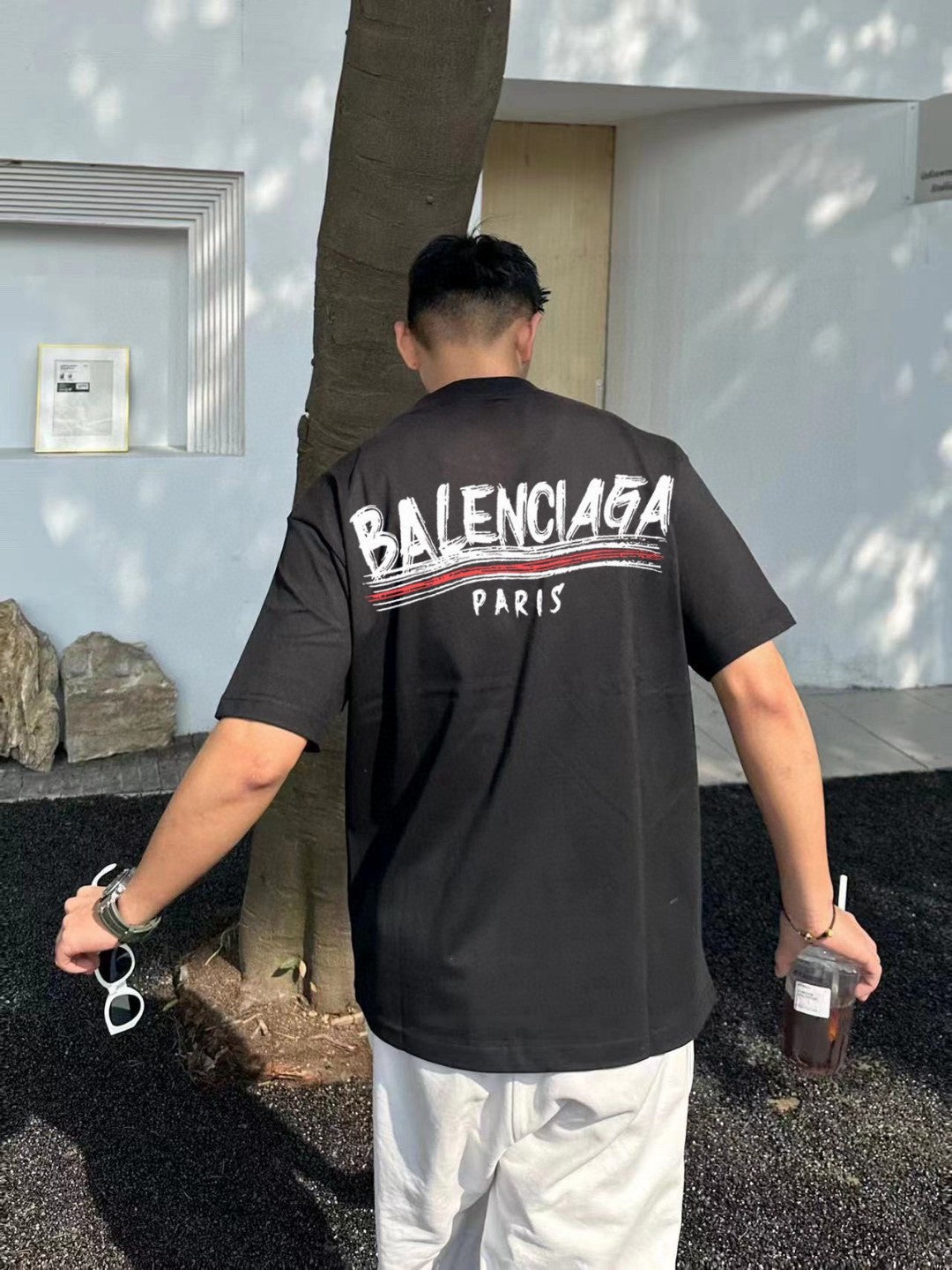 Camiseta con el logo de Balenciaga Paris