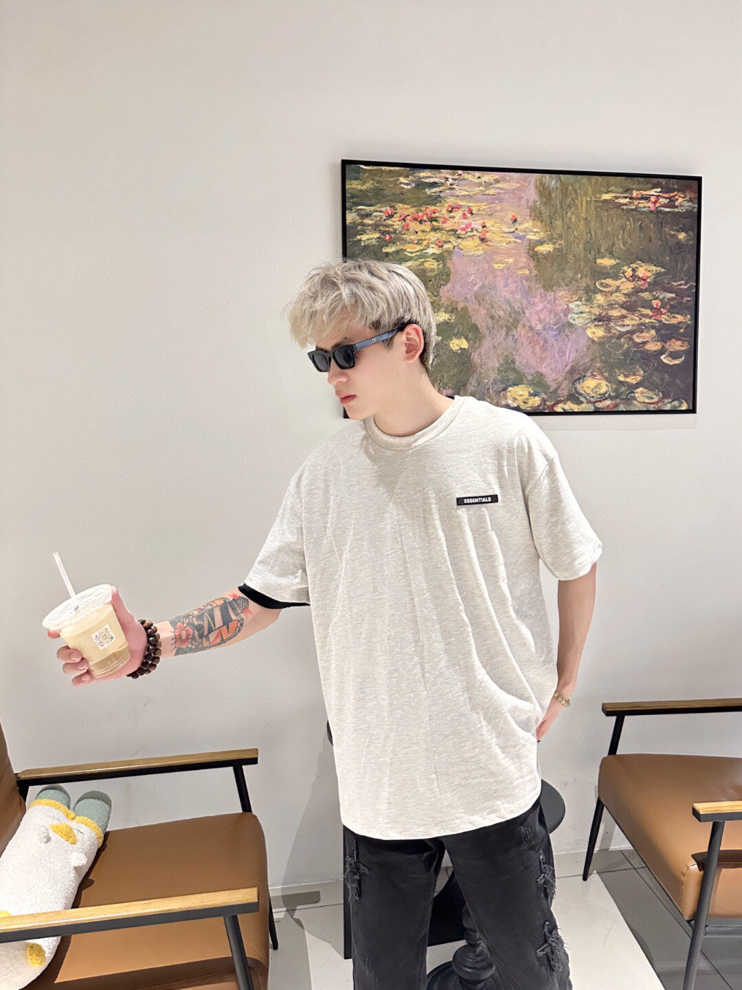 Camiseta con el logo de Fear of God Essentials - Gris jaspeado