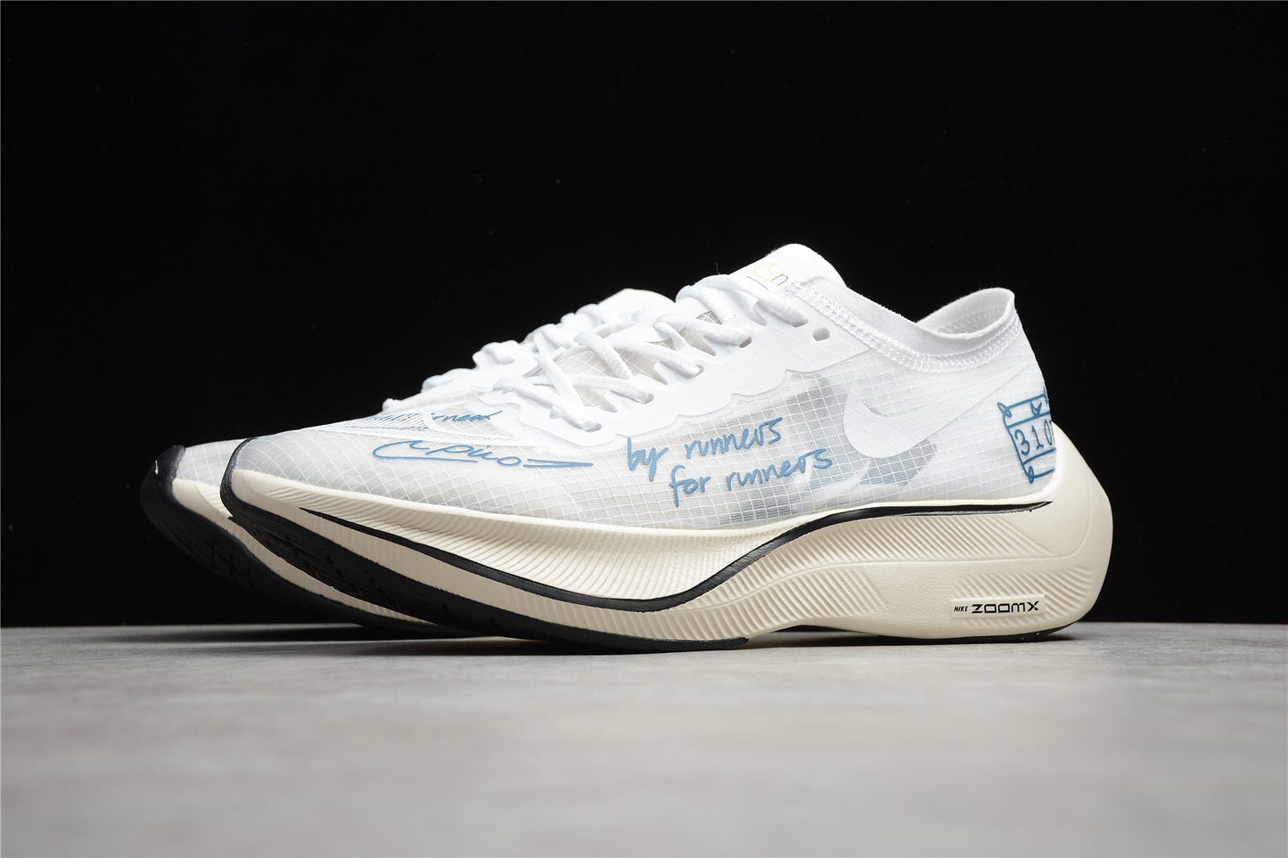 Zoom - Vaporfly Ne - T% 2 And Blue - White Unisex Streetwear Limited Edition - ### Nike ZoomX Vaporfly NEXT% 2 The Nike ZoomX Vaporfly NEXT% 2 is a high-performance