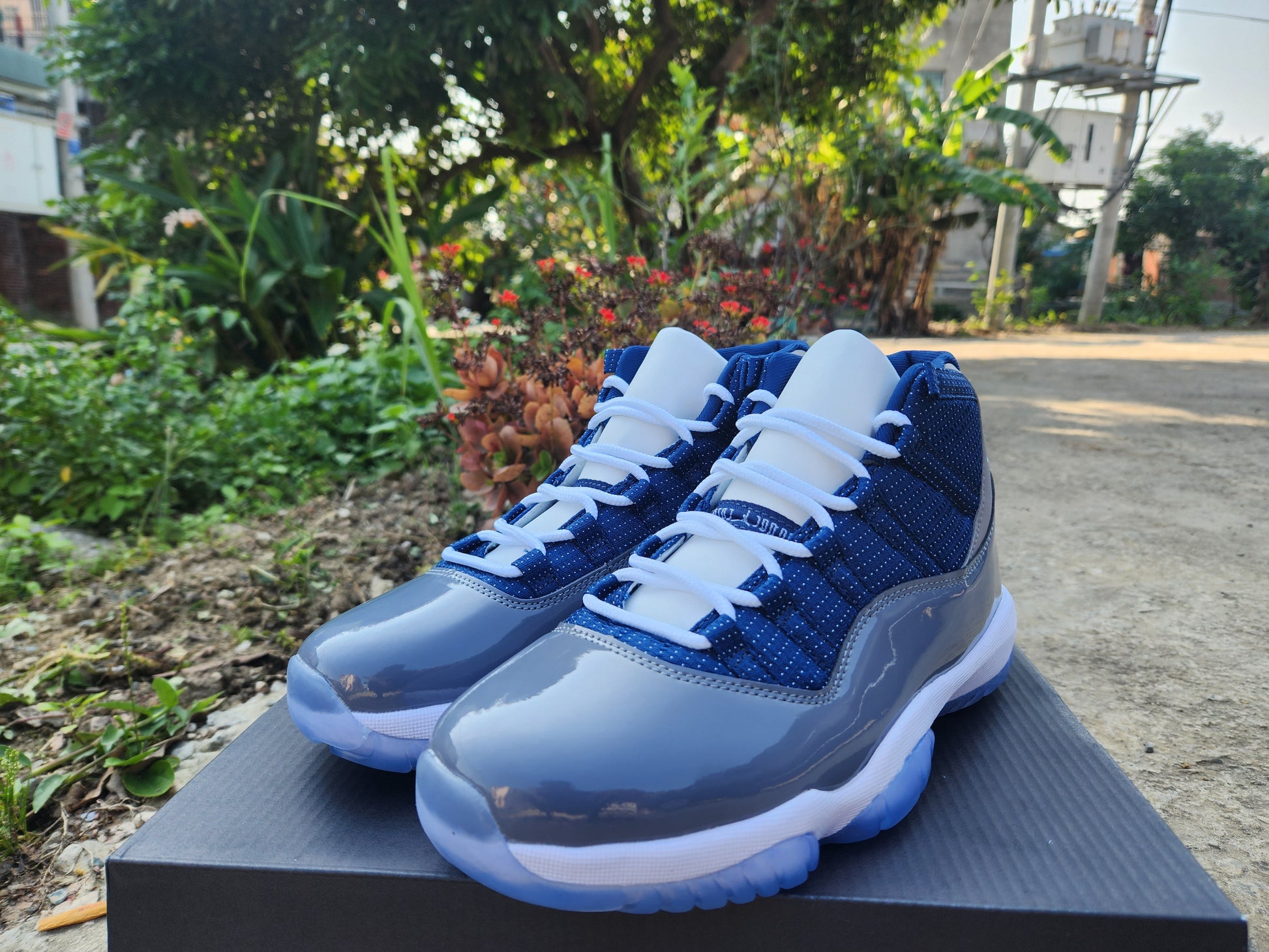 JORDAN 11 'deep Grey' - Blue Unisex Streetwear Limited Edition - The Air Jordan 11 'Deep Blue Grey' brings a fresh, modern twist to the classic