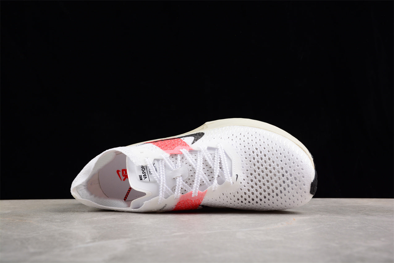Zoom - Vaporfly Ne - T% 2 And Red Shoes - White Unisex Streetwear Limited Edition - Introducing the Nike ZoomX Vaporfly Next% 2, a pinnacle of performance running shoes designed for