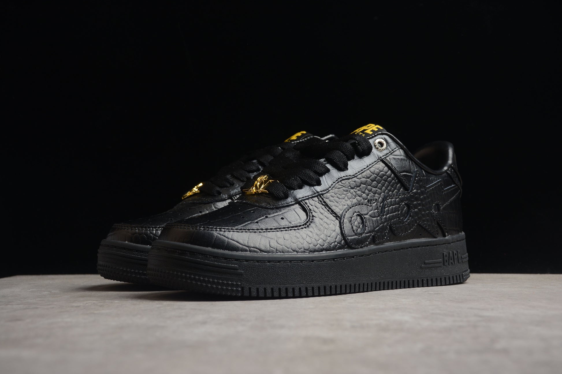BAPE Sta Low-top Croc-embossed Sneakers - Black Unisex Streetwear Limited Edition - **BAPE STA Low-Top Black Croc-Embossed Sneakers** Introducing the BAPE STA Low-Top Black Croc-Embossed Sneakers, a