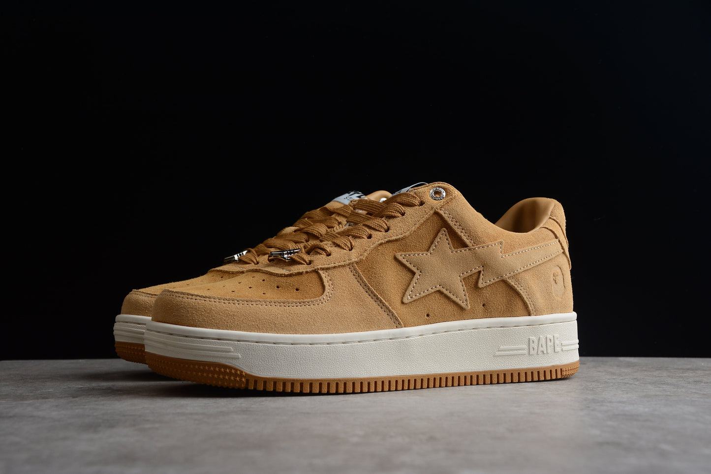 BAPE Sta Low-top Tan Suede Sneakers - Red Unisex Streetwear Limited Edition - **BAPE STA Low-Top Tan Suede Sneakers** Introducing the BAPE STA Low-Top Tan Suede Sneakers, a