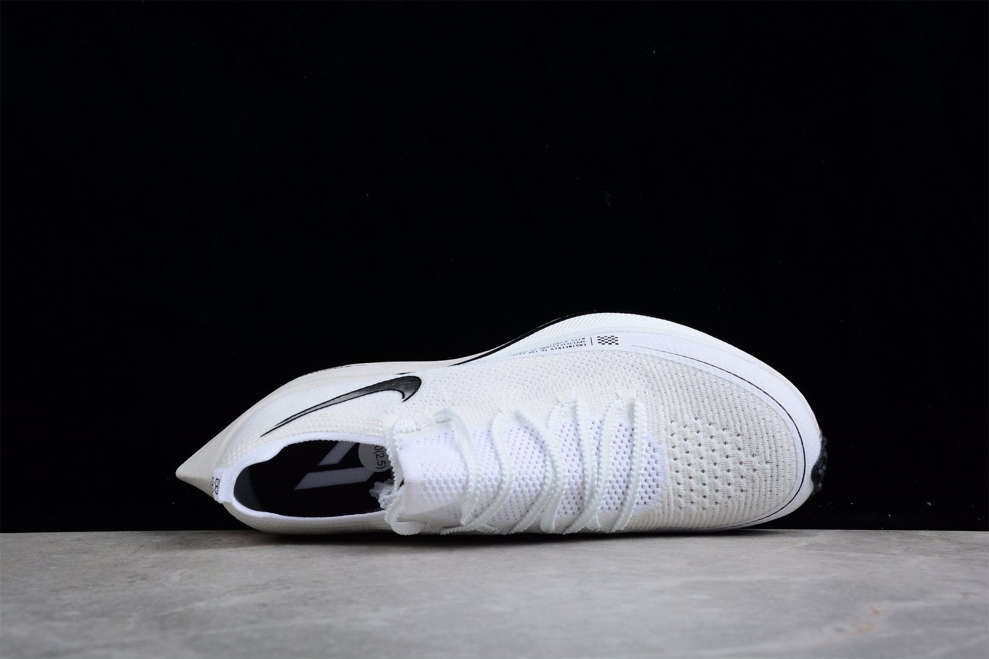 Zoom - Vaporfly Ne - T% 2 White And - Black Unisex Streetwear Limited Edition - ### Nike ZoomX Vaporfly NEXT% 2 C White/Black Experience elite performance with the Nike ZoomX