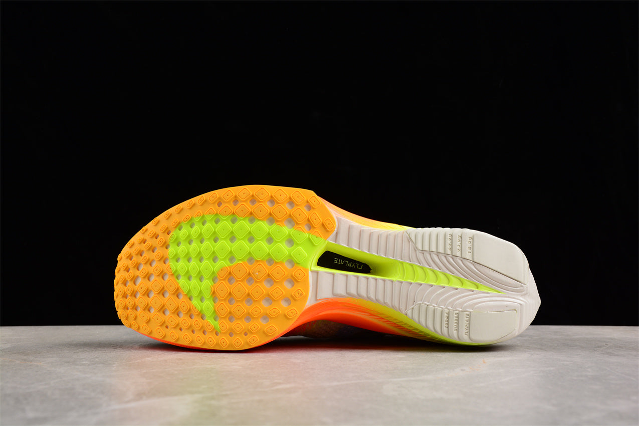 Zoom - Vaporfly Ne - T% 2 White,orange And Blue Shoes Unisex Streetwear Limited Edition - Introducing the Nike ZoomX Vaporfly Next% 2, a revolution in running performance footwear. This model