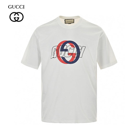 Gucci T-shirt With Overlapping Logo - White Unisex Streetwear Limited Edition - <span>Modern and trendy. Features overlapping Gucci logo in red and blue. Made from high-quality fabric.
