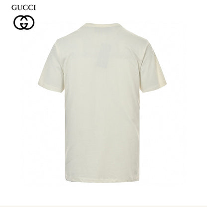 Gucci Bunny Graphic T-shirt - Red Unisex Streetwear Limited Edition - <span>This Gucci t-shirt features a playful graphic design with a blue bunny on a green