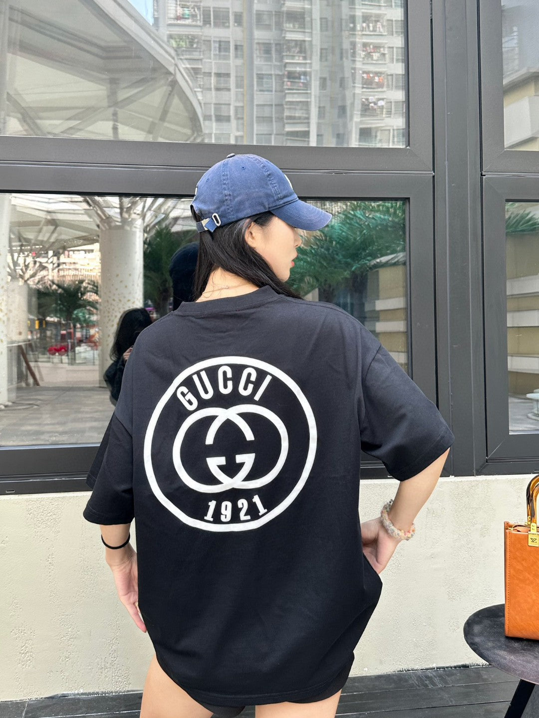 Camiseta gráfica Balenciaga Paris (Negra)