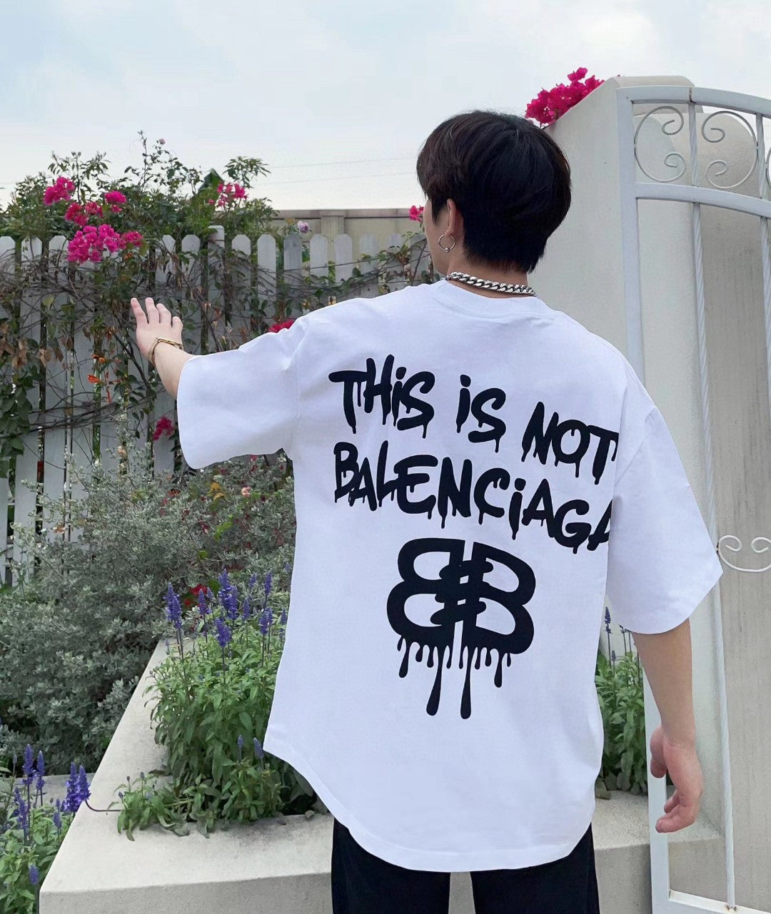 Camiseta Balenciaga Paris (Blanca)