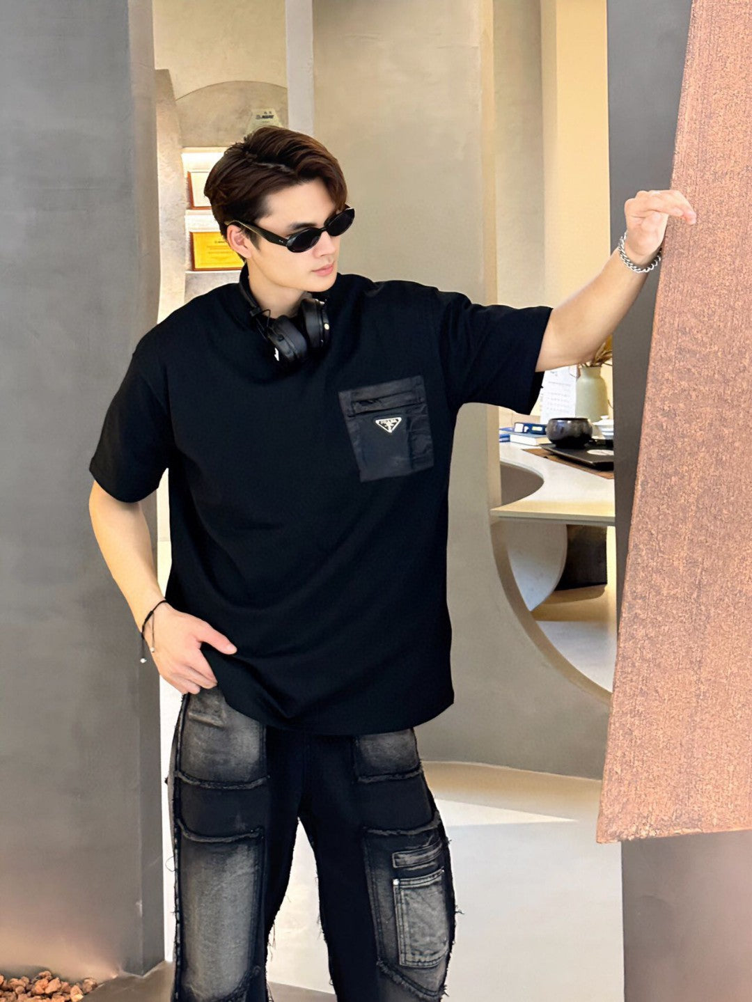 Prada Pocket T-Shirt (Black) - logo - replica sneakers